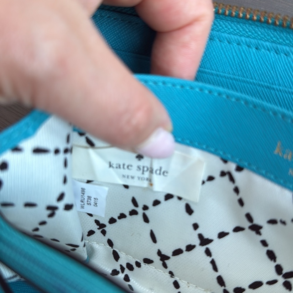Kate Spade ♠️ Full Size Zip Around Wallet - Picture 7 of 8